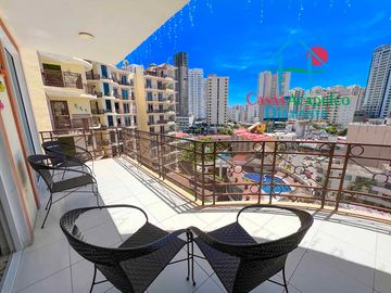 Departamento con terraza y vista a las áreas comunes