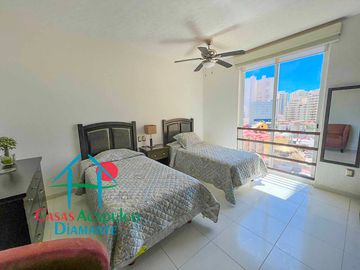 Departamento con terraza y vista a las áreas comunes
