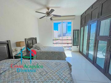 Departamento con terraza y vista a las áreas comunes