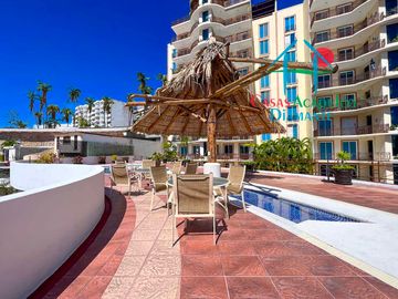 Departamento con terraza y vista a las áreas comunes