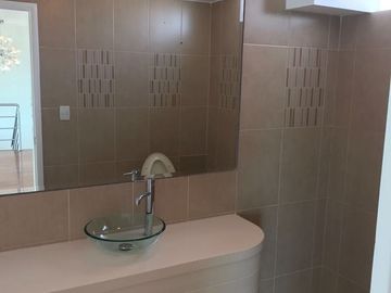VENDO PRECIOSO DUPLEX  con Vista a parque y al mar