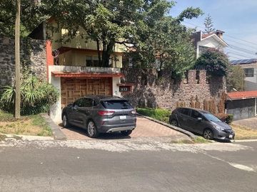 HERMOSA Y AMPLIA CASA AL SUR DE LA CIUDAD