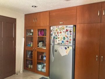 HERMOSA Y AMPLIA CASA AL SUR DE LA CIUDAD
