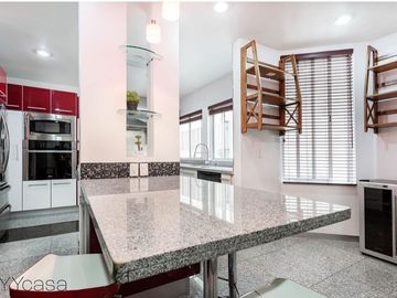 Venta PH Departamento amueblado en la calle Zacatecas, Colonia Roma Norte, Cuauhtemoc, CDMX