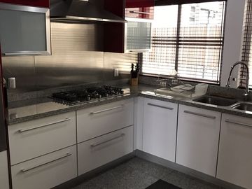 Venta PH Departamento amueblado en la calle Zacatecas, Colonia Roma Norte, Cuauhtemoc, CDMX