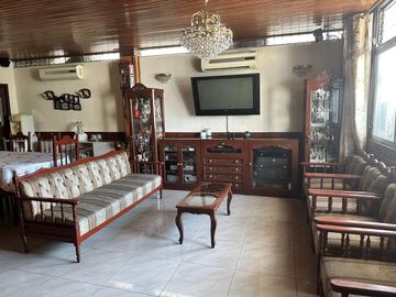 Venta casa de dos pisos en Barrio Garay centro de Guayaquil