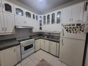 Venta casa de dos pisos en Barrio Garay centro de Guayaquil