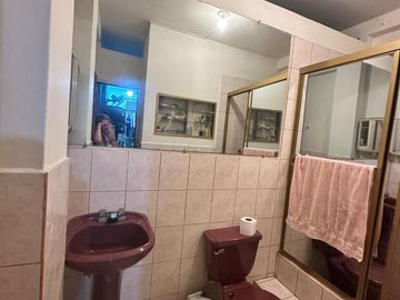Venta casa de dos pisos en Barrio Garay centro de Guayaquil