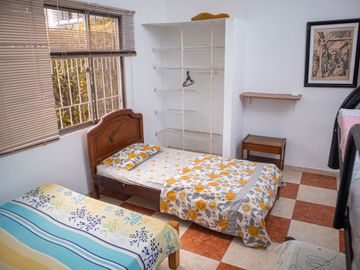 VENTA DE CASA QUINTA EN MELGAR CONDOMINIO EL PARAISO