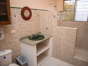VENTA DE CASA QUINTA EN MELGAR CONDOMINIO EL PARAISO