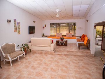VENTA DE CASA QUINTA EN MELGAR CONDOMINIO EL PARAISO