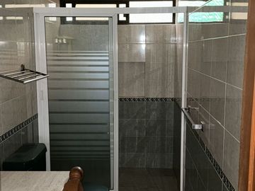 Hermosa Casa en Ciudad de México con 3 Recamaras y Amplias Áreas Comunes - $6,000,000 MXN