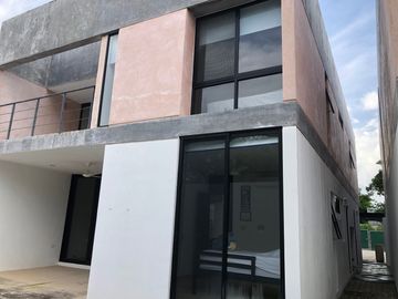 CASA  4 RECAMARAS PRIVADA AMENIDADES SANTA GERTRUDIS COPO