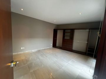 CASA EN VENTA EN LOMAS DE PUNTA DEL ESTE