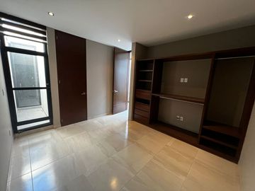 CASA EN VENTA EN LOMAS DE PUNTA DEL ESTE