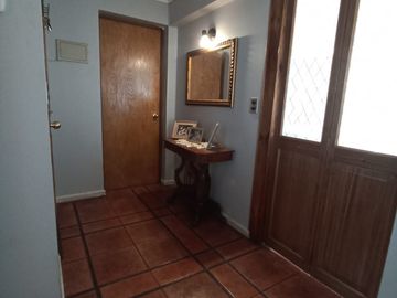 GRAN CASA 5D 4B PISCINA CONJUNTO RESIDENCIAL CERRADO A 1 CUADRA MALL ALTO PEÑALOLEN