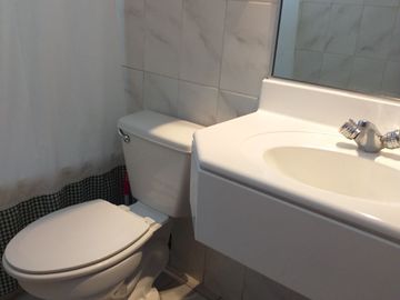 GRAN CASA 5D 4B PISCINA CONJUNTO RESIDENCIAL CERRADO A 1 CUADRA MALL ALTO PEÑALOLEN