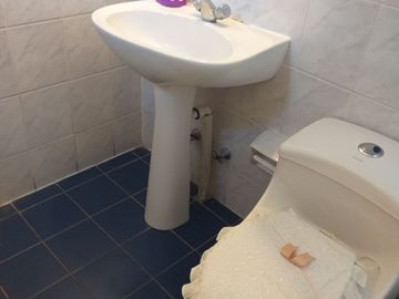 GRAN CASA 5D 4B PISCINA CONJUNTO RESIDENCIAL CERRADO A 1 CUADRA MALL ALTO PEÑALOLEN