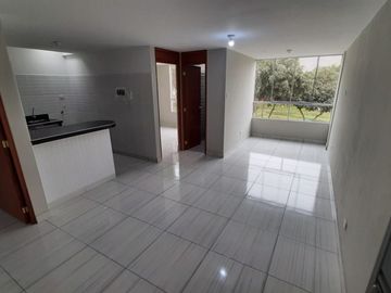 VENTA DE CASA MULTIFAMILIAR  DE 4 PISOS  PRECIO: $299,000 dolares