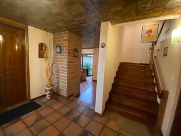CASA EN VENTA URBANIZACIÓN EL CONDADO