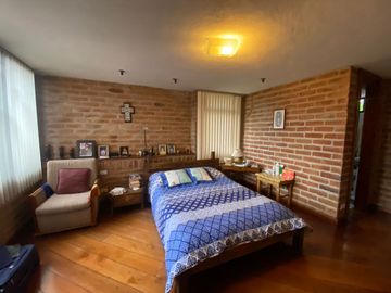 CASA EN VENTA URBANIZACIÓN EL CONDADO