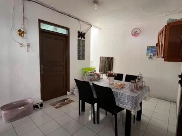 Rumah Luas 150 Taman Ratu dekat Tanjung Duren