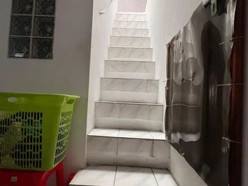 Rumah Luas 150 Taman Ratu dekat Tanjung Duren