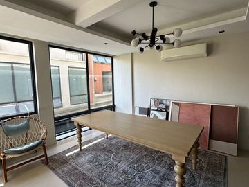 DBC - FOR SALE: 3 Bedroom Townhouse in Rosevale Estates, Manila