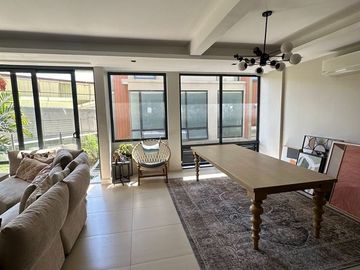 DBC - FOR SALE: 3 Bedroom Townhouse in Rosevale Estates, Manila