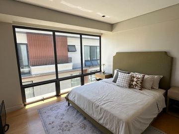 DBC - FOR SALE: 3 Bedroom Townhouse in Rosevale Estates, Manila