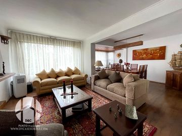 VENDO CASA EN LAS CONDES