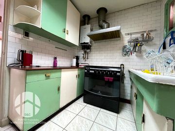 VENDO CASA EN LAS CONDES