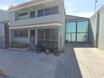 Casa y  Bodega en Venta  - REAL DEL VALLE; VILLA DE ZAACHILA OAXACA EO/-CLV/.