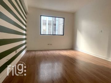 OPORTUNIDAD VENDO  AMPLIO DEPARTAMENTO EN PROVIDENCIA