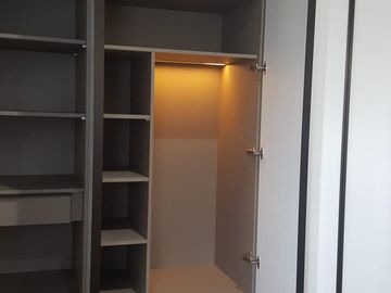 Disewakan Rumah Mewah Hoek Full Furnished di Cluster Icon Cosmo BSD – Dekat AEON Mall!