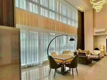 For Sale Uptown Parksuites Penthouse Tower 1