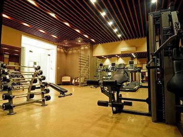 For Sale : 3M Semi Furnished Condo at Stamford Executive Residences McKinley Taguig