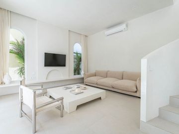2 BEDROOMS LUXURY VILLA FOR RENT – PADONAN, CANGGU