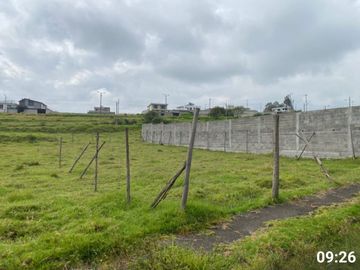 EN VENTA TERRENO 640 m2 URB. BANCO DE FOMENTO SANGOLQUI $ 49.900