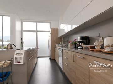 Se vende casa en La Urbanización Sierra Nevada -Loja