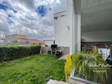 Se vende casa en La Urbanización Sierra Nevada -Loja