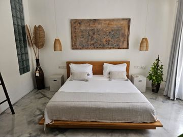 LUXURIOUS 2-BEDROOM VILLA FOR RENT IN PADANG LINJONG
