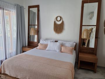 LUXURIOUS 2-BEDROOM VILLA FOR RENT IN PADANG LINJONG