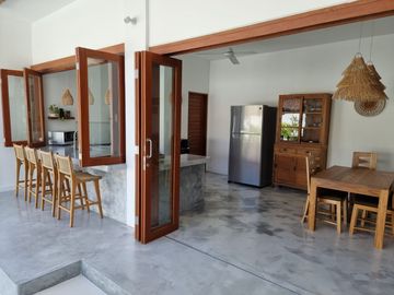 LUXURIOUS 2-BEDROOM VILLA FOR RENT IN PADANG LINJONG
