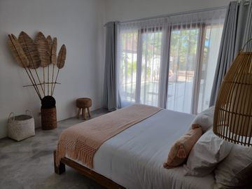 LUXURIOUS 2-BEDROOM VILLA FOR RENT IN PADANG LINJONG