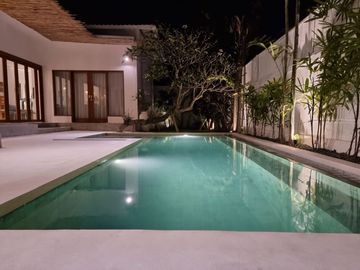 LUXURIOUS 2-BEDROOM VILLA FOR RENT IN PADANG LINJONG