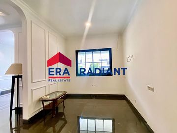Rumah Mewah di Menteng Residence, Bintaro Sektor 7