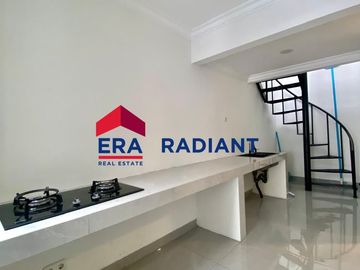 Rumah Mewah di Menteng Residence, Bintaro Sektor 7