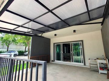 2-story townhome for sale, corner house, Pleno Village, Phahonyothin-Saimai, free space!!! Whole house furnished, 30.4 sq m., 3 bedrooms, 2 bathrooms,
