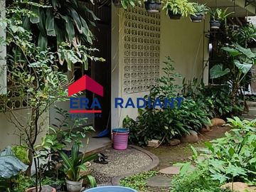 Dijual Rumah di Camar, Bintaro Sektor 3 - Lokasi Strategis, Dekat Tol & Stasiun!
